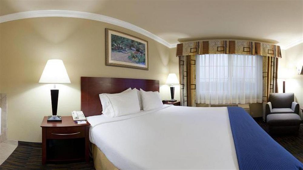 Holiday Inn Express & Suites Watsonville By Ihg Εξωτερικό φωτογραφία