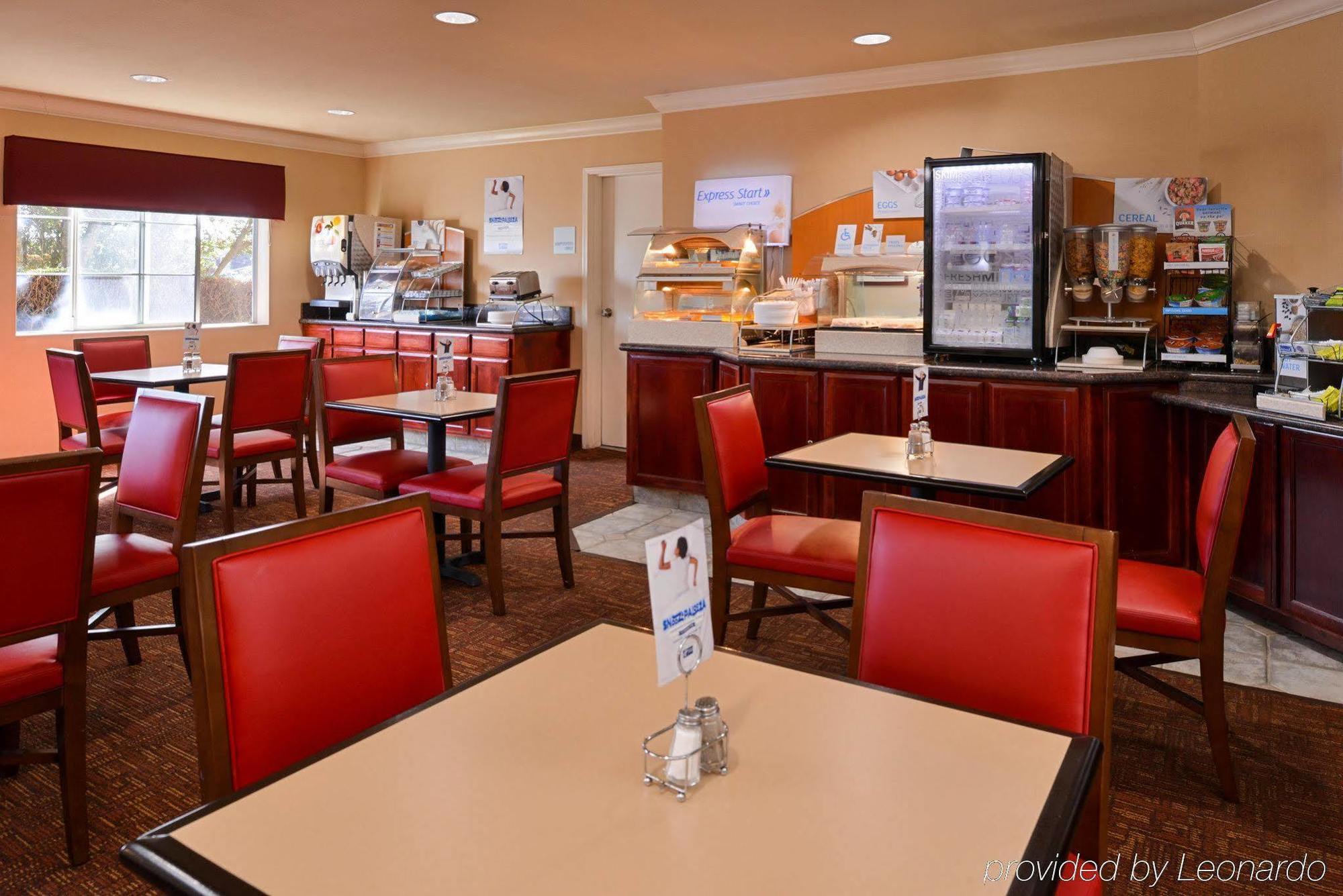 Holiday Inn Express & Suites Watsonville By Ihg Εξωτερικό φωτογραφία