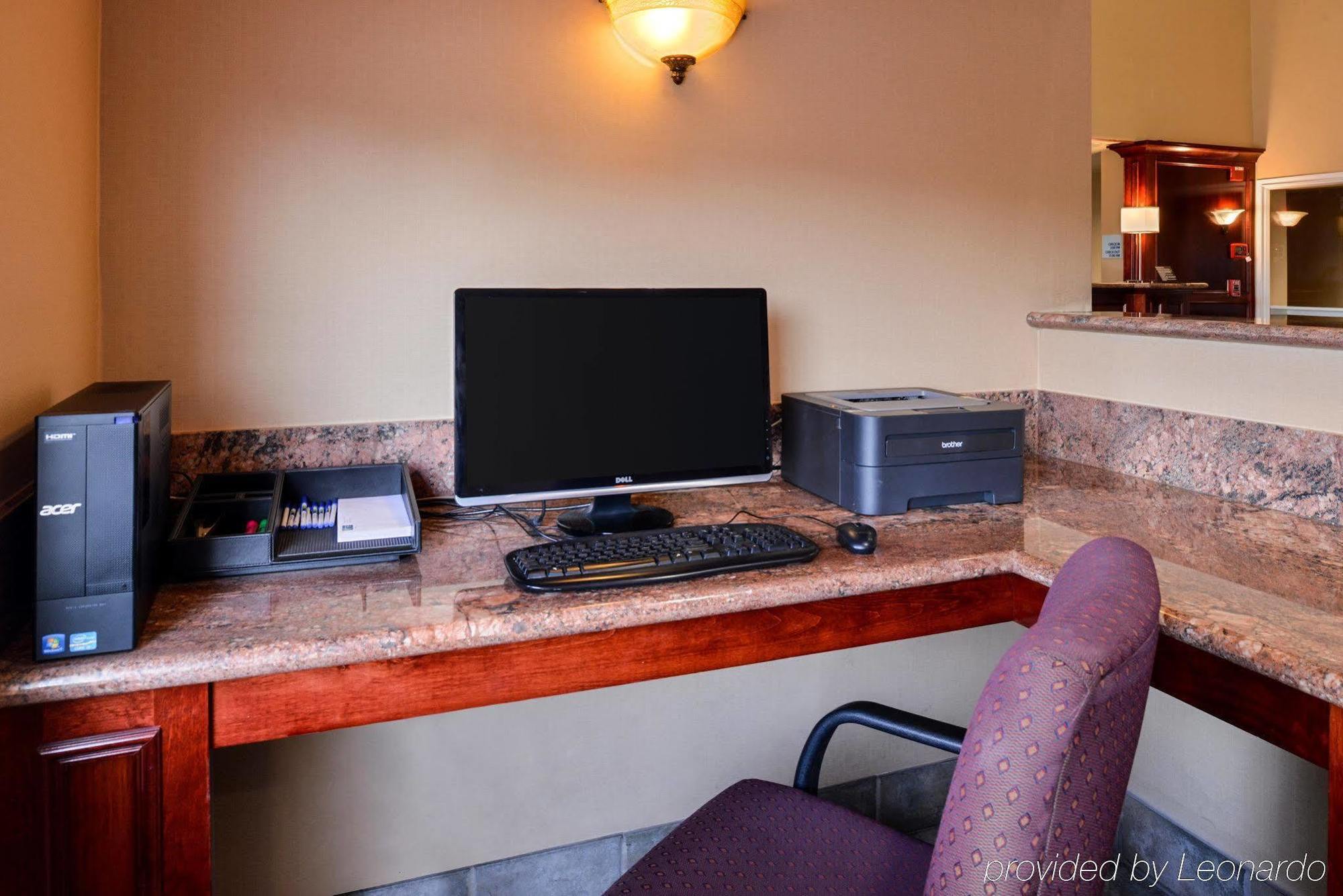Holiday Inn Express & Suites Watsonville By Ihg Εξωτερικό φωτογραφία